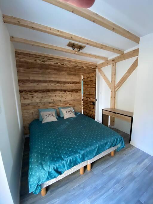 Renove Au Bord Du St Point Chalet Montperreux