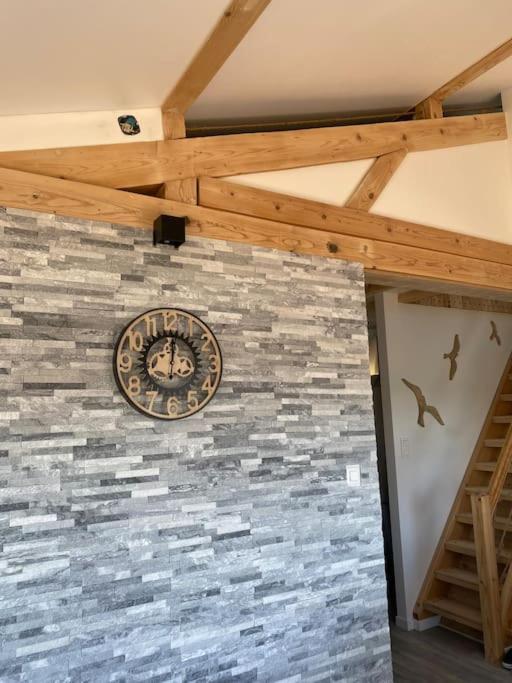 Renove Au Bord Du St Point Chalet Montperreux