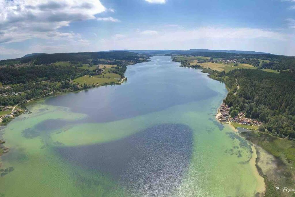 Chalet Renove Au Bord Du St Point *