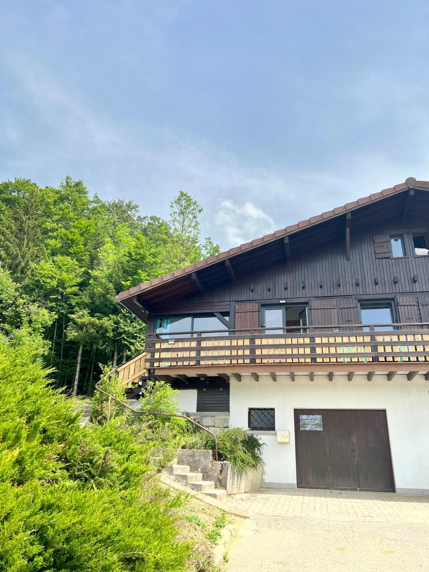 Renove Au Bord Du St Point Chalet Montperreux